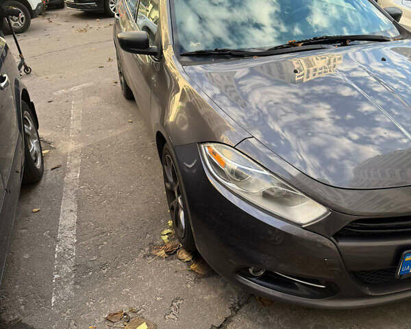 Сірий Додж Дарт, об'ємом двигуна 2.36 л та пробігом 117 тис. км за 8900 $, фото 8 на Automoto.ua