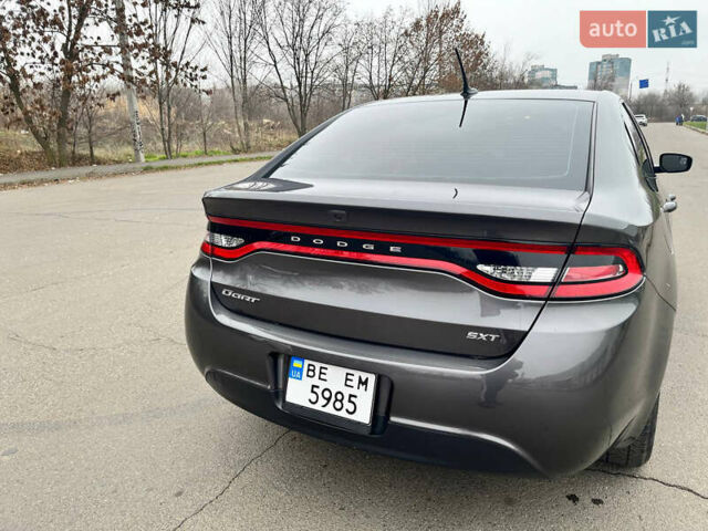 Сірий Додж Дарт, об'ємом двигуна 2.36 л та пробігом 135 тис. км за 8700 $, фото 10 на Automoto.ua