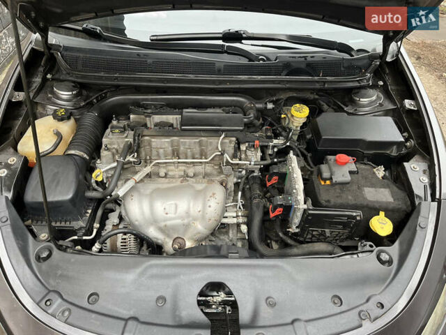 Сірий Додж Дарт, об'ємом двигуна 2.36 л та пробігом 135 тис. км за 8700 $, фото 21 на Automoto.ua