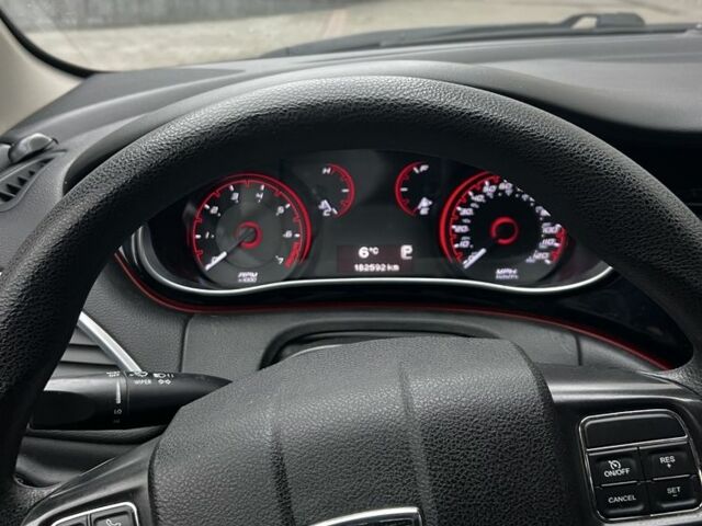 Серый Додж Дарт, объемом двигателя 2.4 л и пробегом 182 тыс. км за 7700 $, фото 8 на Automoto.ua