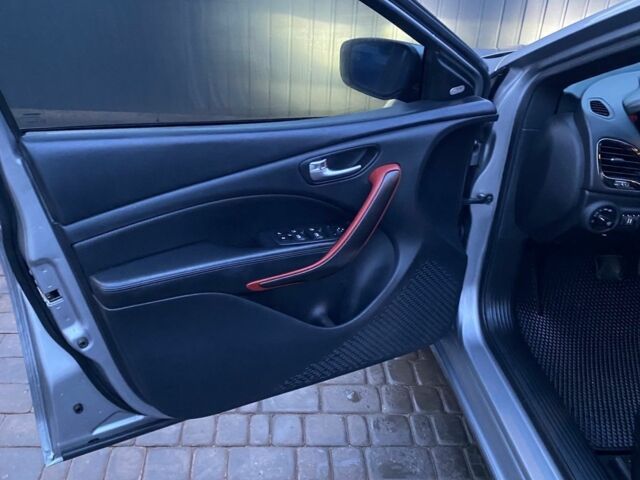 Сірий Додж Дарт, об'ємом двигуна 2.4 л та пробігом 170 тис. км за 9600 $, фото 6 на Automoto.ua