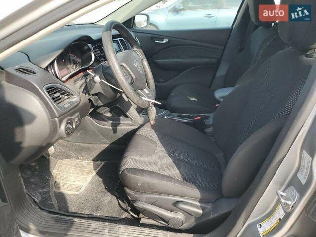 Сірий Додж Дарт, об'ємом двигуна 2 л та пробігом 89 тис. км за 700 $, фото 3 на Automoto.ua