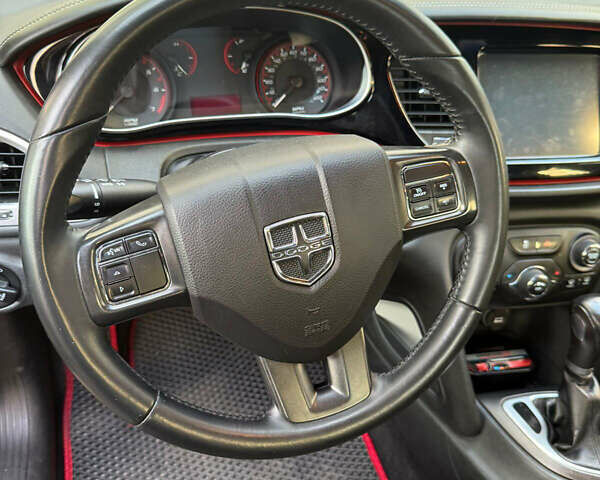 Сірий Додж Дарт, об'ємом двигуна 2.36 л та пробігом 117 тис. км за 8900 $, фото 16 на Automoto.ua