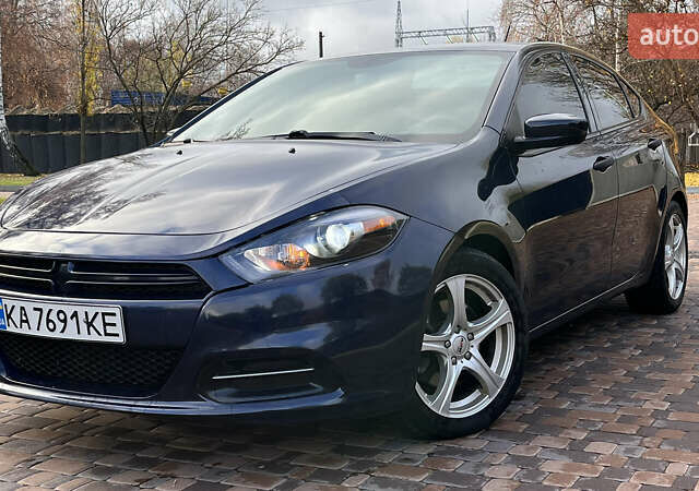 Синий Додж Дарт, объемом двигателя 2 л и пробегом 326 тыс. км за 7500 $, фото 2 на Automoto.ua