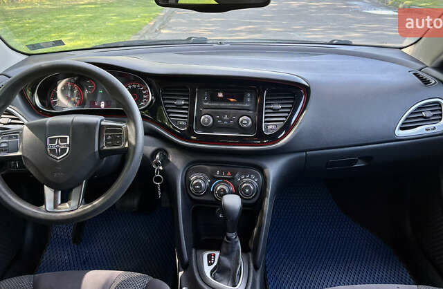 Синий Додж Дарт, объемом двигателя 2.4 л и пробегом 180 тыс. км за 6250 $, фото 13 на Automoto.ua