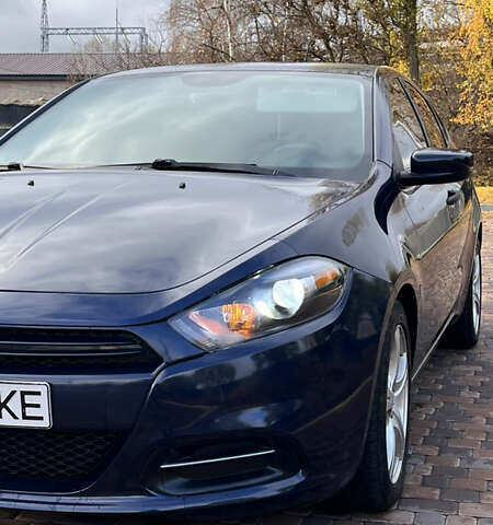 Синий Додж Дарт, объемом двигателя 2 л и пробегом 326 тыс. км за 7500 $, фото 1 на Automoto.ua