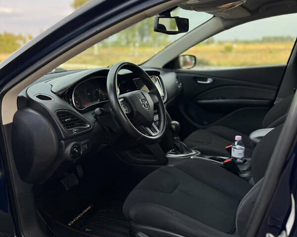 Синий Додж Дарт, объемом двигателя 2 л и пробегом 196 тыс. км за 6100 $, фото 8 на Automoto.ua