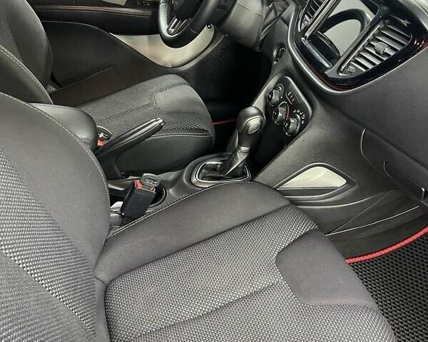 Синий Додж Дарт, объемом двигателя 2.36 л и пробегом 260 тыс. км за 7700 $, фото 17 на Automoto.ua