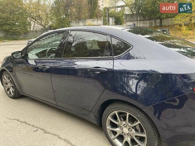 Синий Додж Дарт, объемом двигателя 2.36 л и пробегом 260 тыс. км за 7700 $, фото 5 на Automoto.ua