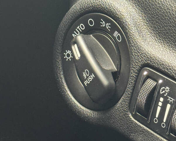 Синій Додж Дарт, об'ємом двигуна 2.4 л та пробігом 22 тис. км за 8499 $, фото 20 на Automoto.ua