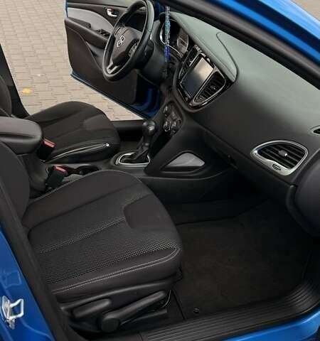 Синій Додж Дарт, об'ємом двигуна 2.4 л та пробігом 190 тис. км за 8700 $, фото 5 на Automoto.ua