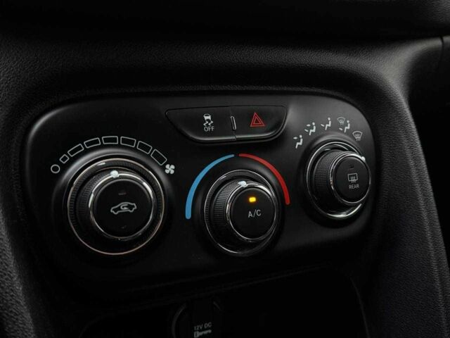 Синий Додж Дарт, объемом двигателя 0 л и пробегом 187 тыс. км за 7490 $, фото 22 на Automoto.ua