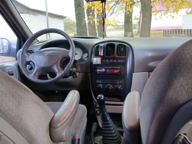 Черный Додж Другая, объемом двигателя 2.5 л и пробегом 177 тыс. км за 3333 $, фото 6 на Automoto.ua