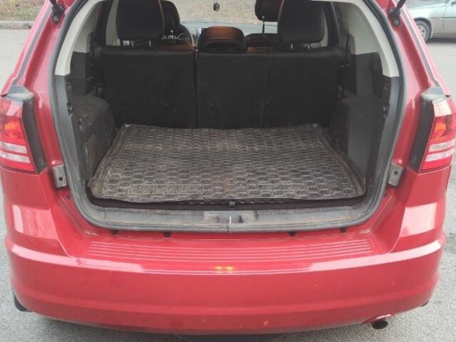 Красный Додж Другая, объемом двигателя 2.4 л и пробегом 77 тыс. км за 13500 $, фото 4 на Automoto.ua