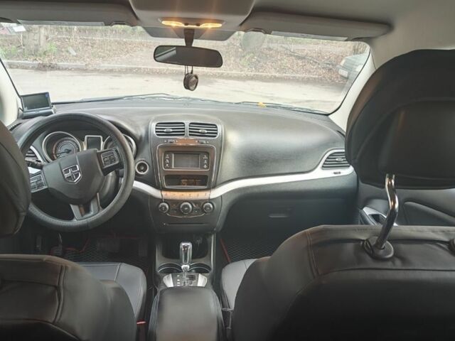 Красный Додж Другая, объемом двигателя 2.4 л и пробегом 77 тыс. км за 13500 $, фото 8 на Automoto.ua