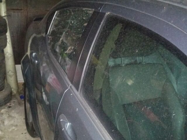 Сірий Додж Інша, об'ємом двигуна 2.4 л та пробігом 250 тис. км за 2508 $, фото 1 на Automoto.ua