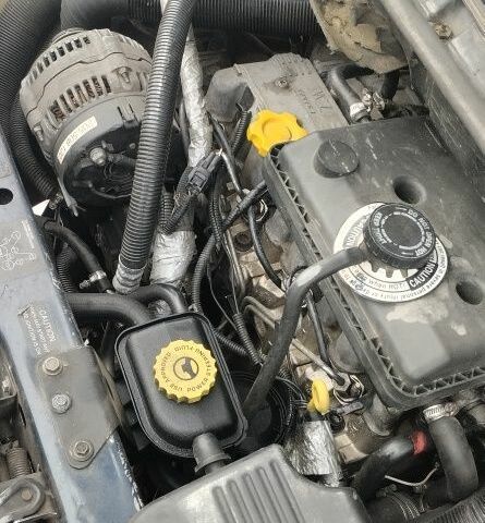 Синий Додж Другая, объемом двигателя 2.5 л и пробегом 360 тыс. км за 2700 $, фото 4 на Automoto.ua