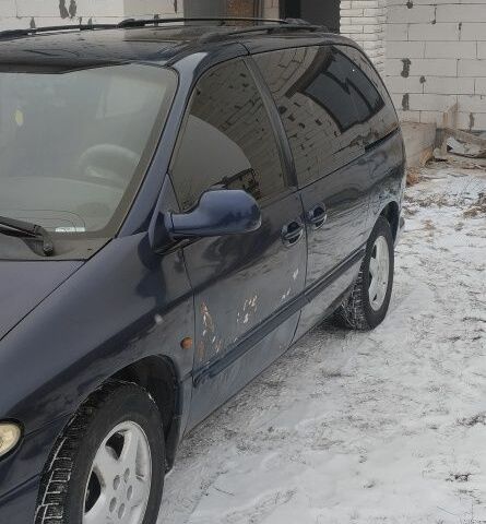 Синий Додж Другая, объемом двигателя 2.5 л и пробегом 360 тыс. км за 2700 $, фото 2 на Automoto.ua