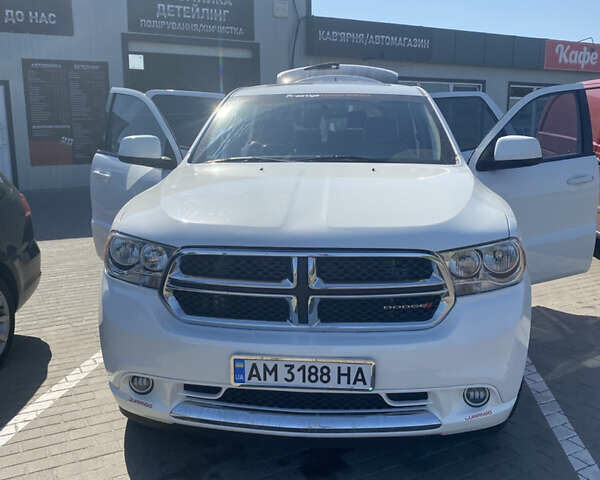 Додж Durango 2013 у Житомирі на Automoto.ua Білий Додж Durango, об'ємом двигуна 3.6 л та пробігом 270 тис. км за 15500 $, фото 23 на Automoto.ua