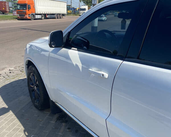 Додж Durango 2013 у Житомирі на Automoto.ua Білий Додж Durango, об'ємом двигуна 3.6 л та пробігом 270 тис. км за 15500 $, фото 4 на Automoto.ua