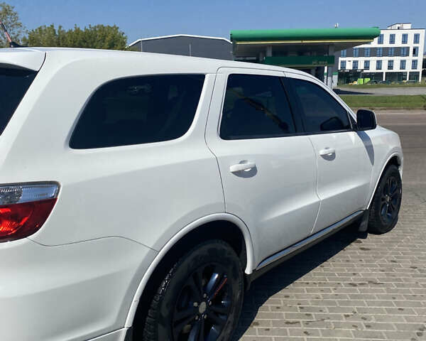 Белый Додж Дюранго, объемом двигателя 3.6 л и пробегом 270 тыс. км за 16500 $, фото 12 на Automoto.ua