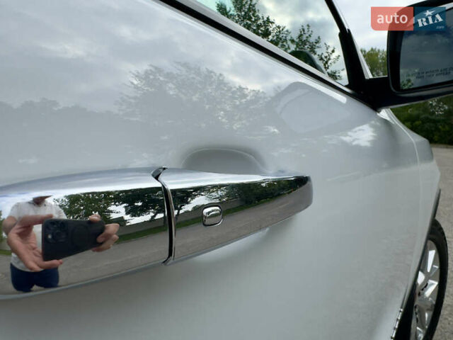 Белый Додж Дюранго, объемом двигателя 3.6 л и пробегом 116 тыс. км за 22900 $, фото 39 на Automoto.ua