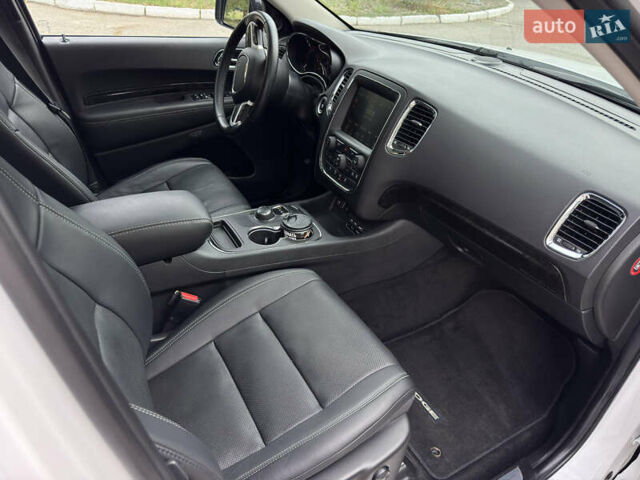 Белый Додж Дюранго, объемом двигателя 3.6 л и пробегом 116 тыс. км за 22900 $, фото 3 на Automoto.ua