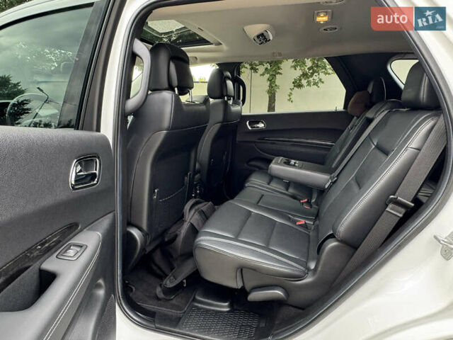 Белый Додж Дюранго, объемом двигателя 3.6 л и пробегом 116 тыс. км за 22900 $, фото 4 на Automoto.ua