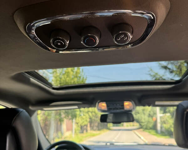 Білий Додж Durango, об'ємом двигуна 5.65 л та пробігом 191 тис. км за 30000 $, фото 72 на Automoto.ua