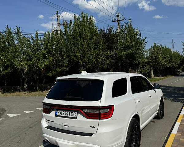 Білий Додж Durango, об'ємом двигуна 5.65 л та пробігом 191 тис. км за 30000 $, фото 5 на Automoto.ua