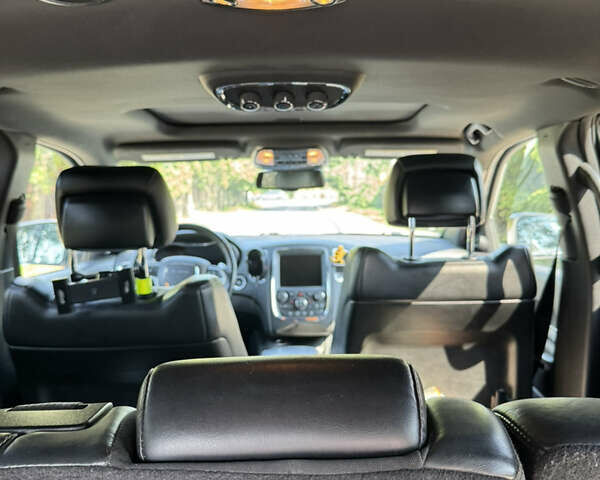 Білий Додж Durango, об'ємом двигуна 5.65 л та пробігом 191 тис. км за 30000 $, фото 27 на Automoto.ua