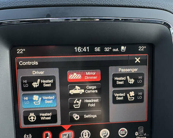 Білий Додж Durango, об'ємом двигуна 5.65 л та пробігом 191 тис. км за 30000 $, фото 56 на Automoto.ua