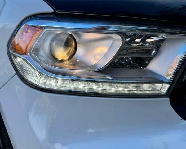 Білий Додж Durango, об'ємом двигуна 3.6 л та пробігом 209 тис. км за 23000 $, фото 9 на Automoto.ua