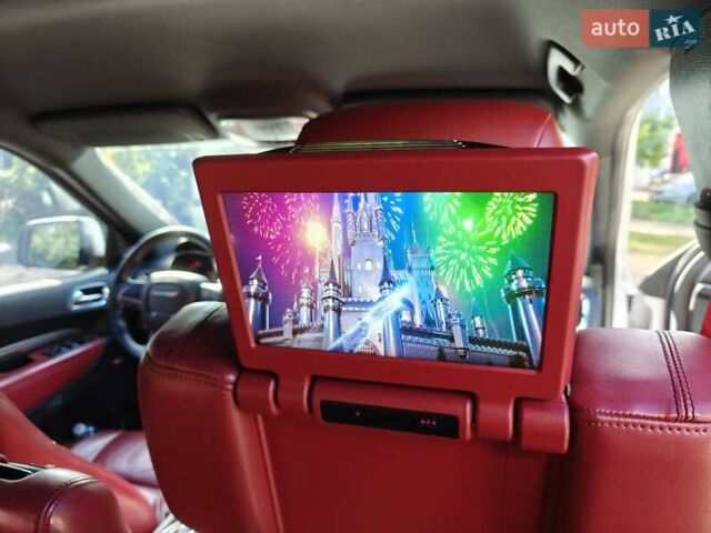 Білий Додж Durango, об'ємом двигуна 5.65 л та пробігом 208 тис. км за 28500 $, фото 8 на Automoto.ua