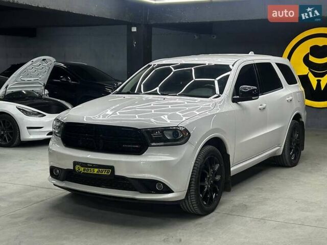 Белый Додж Дюранго, объемом двигателя 3.61 л и пробегом 260 тыс. км за 20500 $, фото 2 на Automoto.ua
