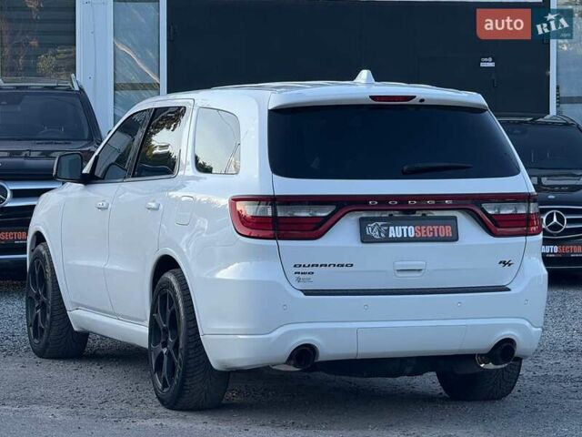 Белый Додж Дюранго, объемом двигателя 5.65 л и пробегом 106 тыс. км за 29000 $, фото 3 на Automoto.ua