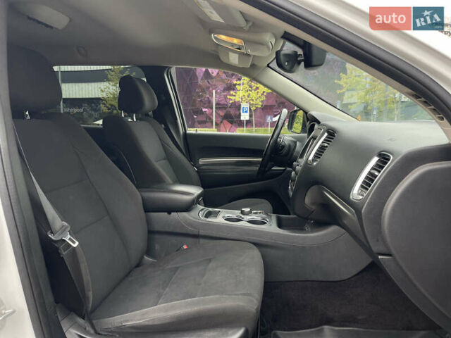 Белый Додж Дюранго, объемом двигателя 3.6 л и пробегом 160 тыс. км за 17777 $, фото 13 на Automoto.ua