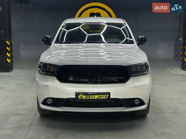 Белый Додж Дюранго, объемом двигателя 3.61 л и пробегом 260 тыс. км за 20500 $, фото 1 на Automoto.ua