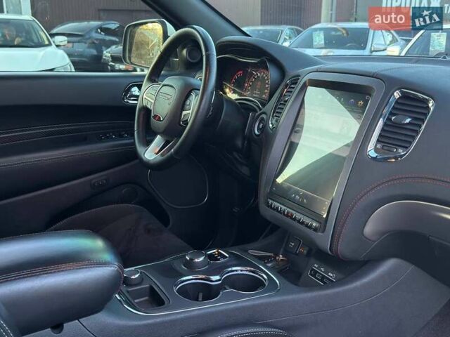 Белый Додж Дюранго, объемом двигателя 5.65 л и пробегом 106 тыс. км за 29000 $, фото 25 на Automoto.ua