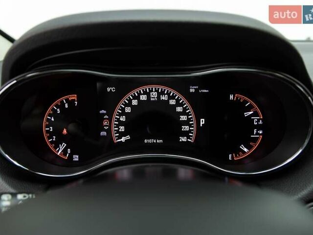 Білий Додж Durango, об'ємом двигуна 3.6 л та пробігом 61 тис. км за 27000 $, фото 19 на Automoto.ua