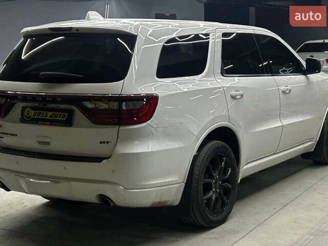 Белый Додж Дюранго, объемом двигателя 3.61 л и пробегом 260 тыс. км за 20500 $, фото 5 на Automoto.ua