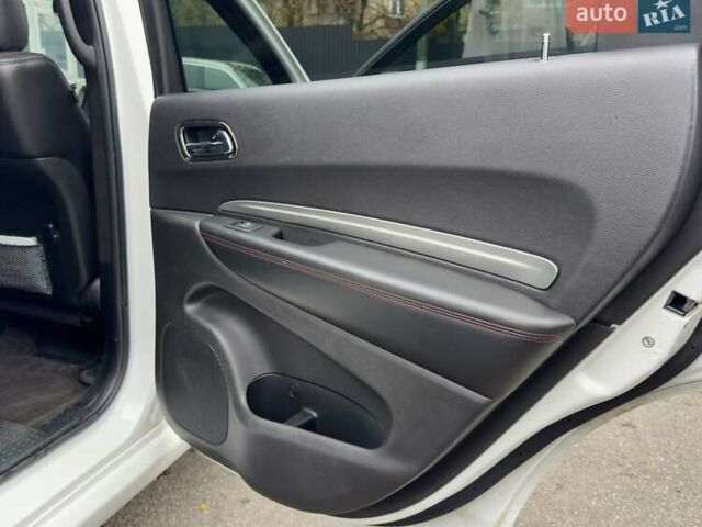 Белый Додж Дюранго, объемом двигателя 3.6 л и пробегом 114 тыс. км за 24900 $, фото 23 на Automoto.ua