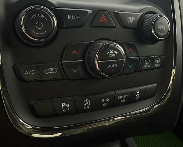 Білий Додж Durango, об'ємом двигуна 3.6 л та пробігом 167 тис. км за 22500 $, фото 29 на Automoto.ua