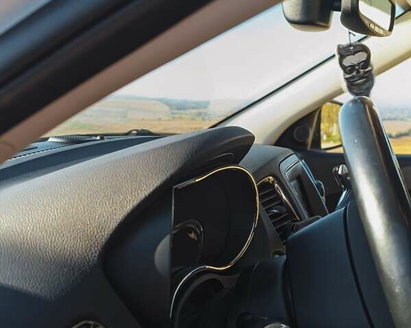 Белый Додж Дюранго, объемом двигателя 3.6 л и пробегом 116 тыс. км за 29900 $, фото 22 на Automoto.ua