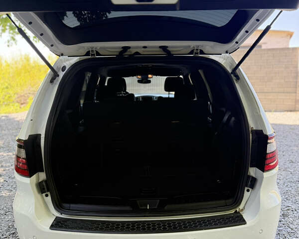 Белый Додж Дюранго, объемом двигателя 3.6 л и пробегом 182 тыс. км за 18700 $, фото 8 на Automoto.ua