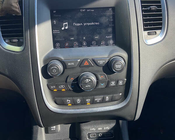 Белый Додж Дюранго, объемом двигателя 3.6 л и пробегом 176 тыс. км за 28000 $, фото 9 на Automoto.ua