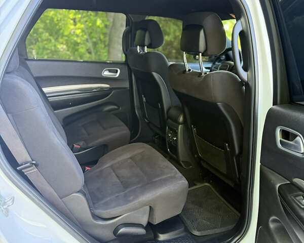 Белый Додж Дюранго, объемом двигателя 3.6 л и пробегом 182 тыс. км за 18700 $, фото 13 на Automoto.ua