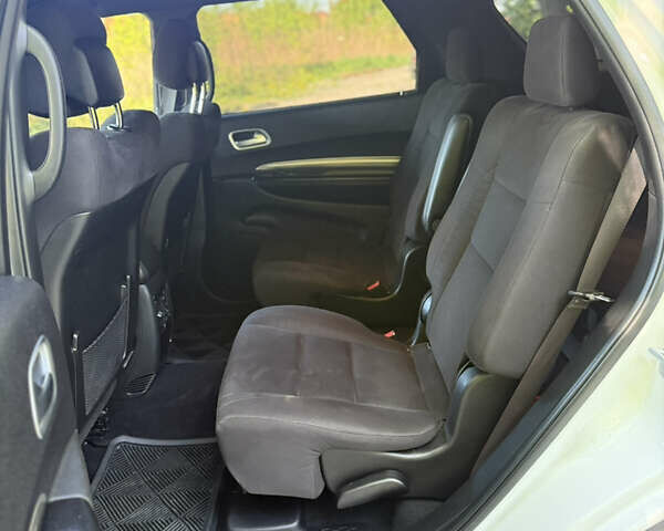 Белый Додж Дюранго, объемом двигателя 3.6 л и пробегом 182 тыс. км за 18700 $, фото 12 на Automoto.ua