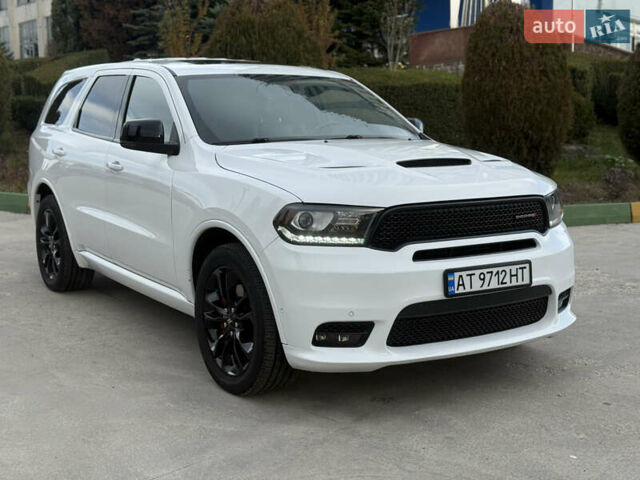 Белый Додж Дюранго, объемом двигателя 5.65 л и пробегом 83 тыс. км за 30200 $, фото 1 на Automoto.ua