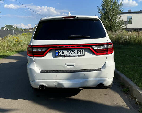 Белый Додж Дюранго, объемом двигателя 3.6 л и пробегом 176 тыс. км за 28000 $, фото 4 на Automoto.ua
